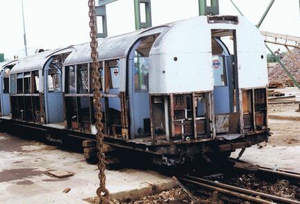 1962 stock DM1406 original. 1962 Stock DM1406 original at Snailwell. There was a renumbered version that lasted longer in service. 1962 stock DM1406 original. 1962 Stock DM1406 original at Snailwell. There was a renumbered version that lasted longer in service.